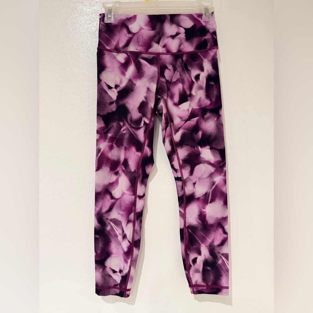 Lululemon Wunder Under Hi-Rise 7/8 Tight 25” Blush Blossom Alpine Pink size 6